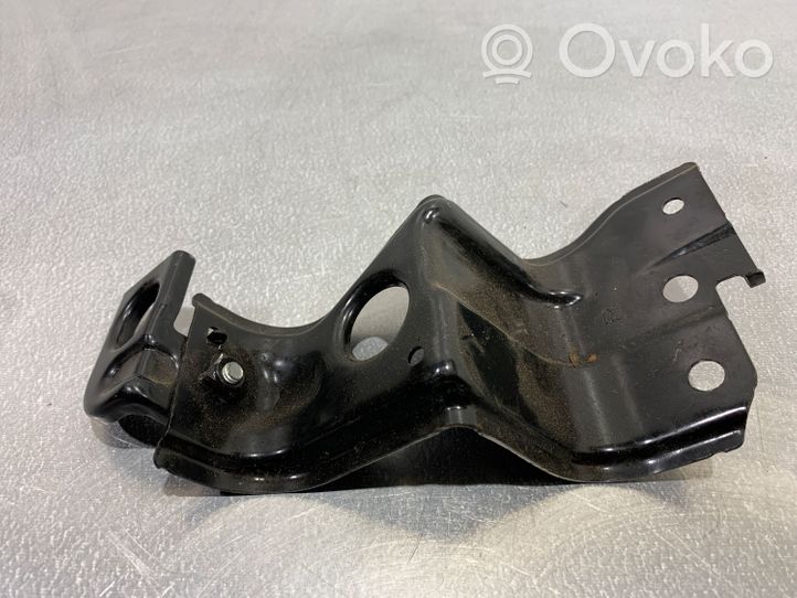 Honda CR-V Radiator mount bracket 