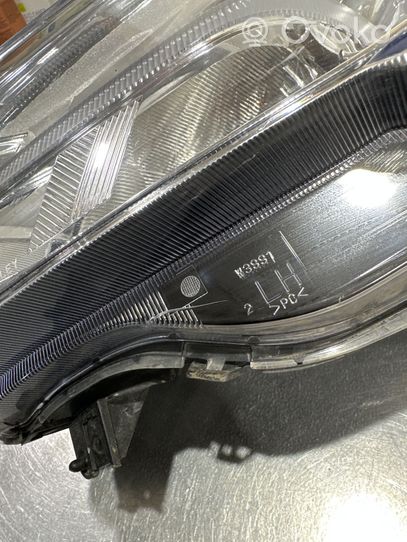 Subaru Ascent Lampa przednia W3991