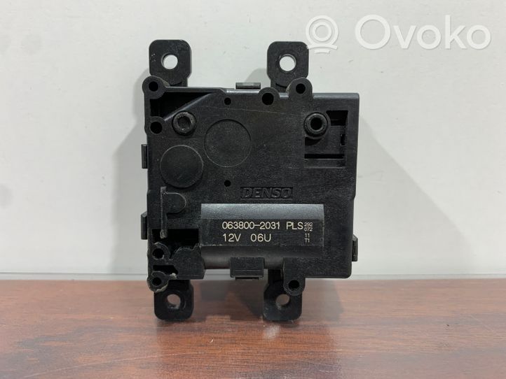 Toyota Prius (XW50) Moteur / actionneur de volet de climatisation 0638002031