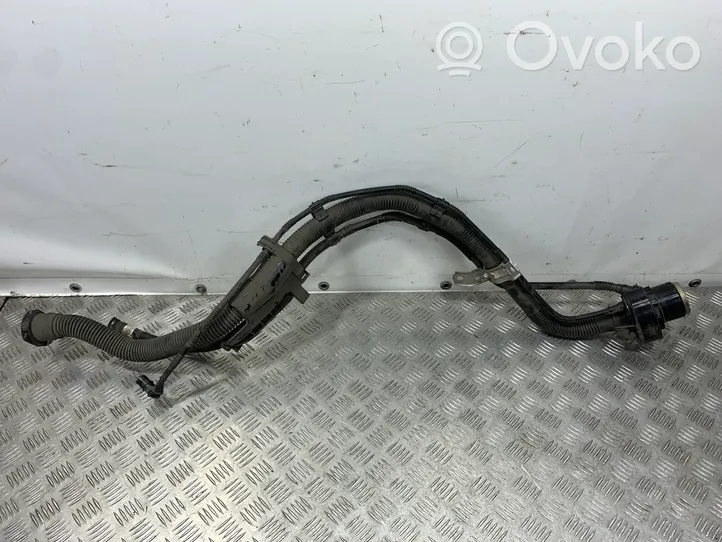 Toyota RAV 4 (XA50) Tuyau de remplissage de réservoir de carburant 