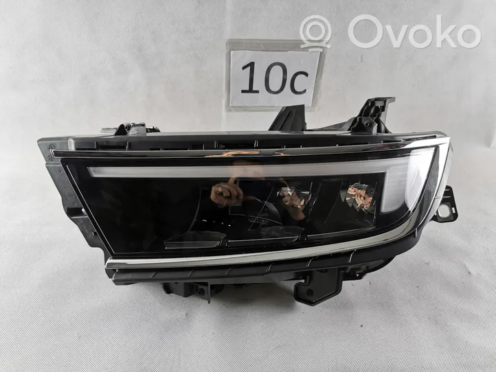 Opel Astra L Lampa przednia 9850326980