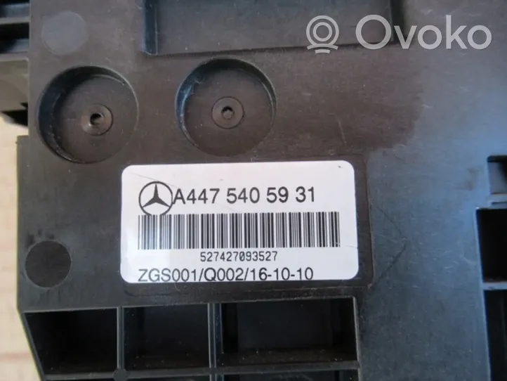 Mercedes-Benz Vito Viano W447 Scatola di montaggio relè A4475405931