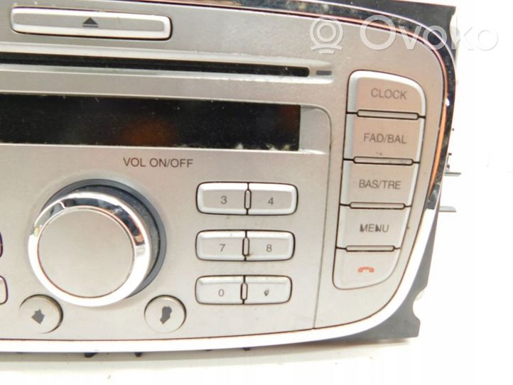 Ford Mondeo MK IV Panel / Radioodtwarzacz CD/DVD/GPS 8S7T18C815AC