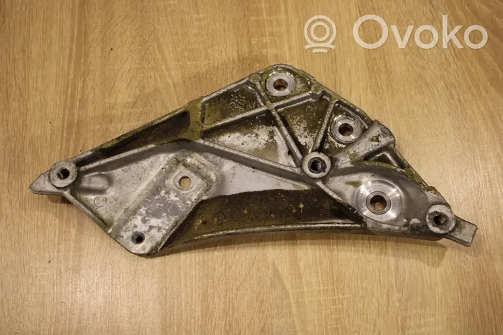 Opel Cascada Engine mount bracket 