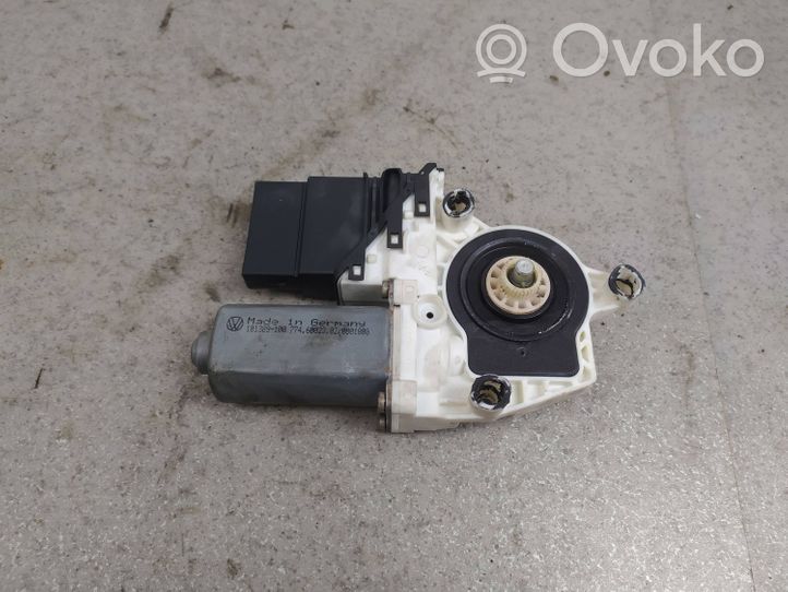 Volkswagen Golf IV Moteur de lève-vitre de porte arrière 101389100