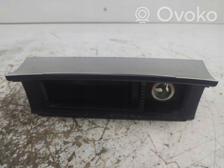 Volkswagen PASSAT CC Popielniczka przednia tunelu środkowego 3C0863284