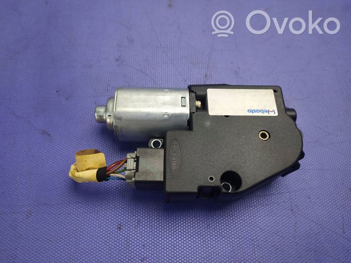 Opel Zafira B Sunroof motor/actuator 1713297A