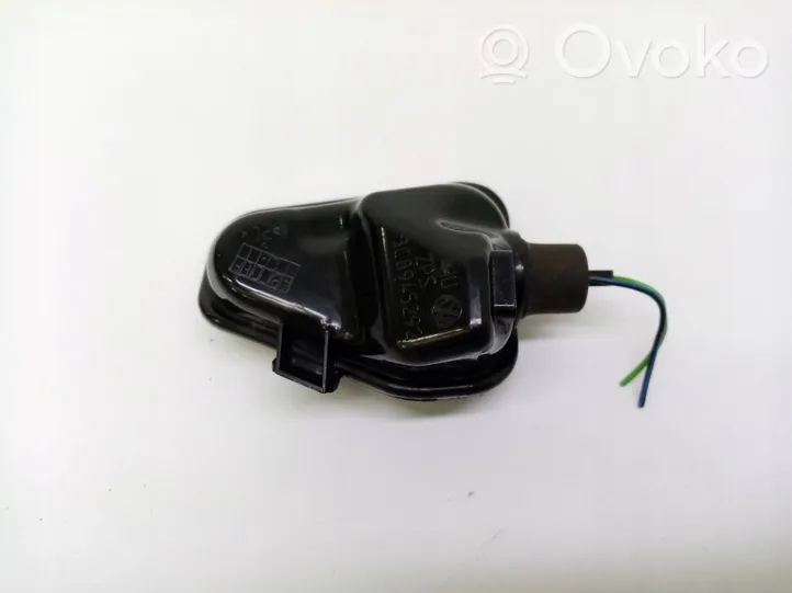 Volkswagen PASSAT B7 Other interior light 3c8945292