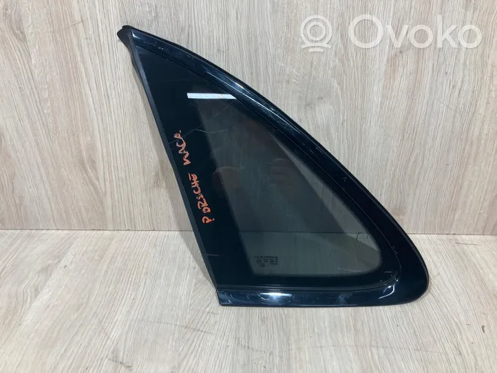 Porsche Macan Rear side window/glass 95B845297