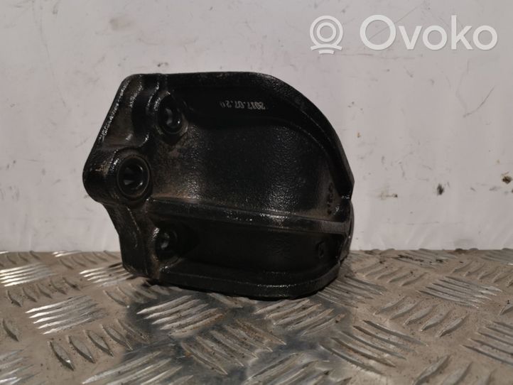 Hyundai Tucson LM Engine mounting bracket FCD450