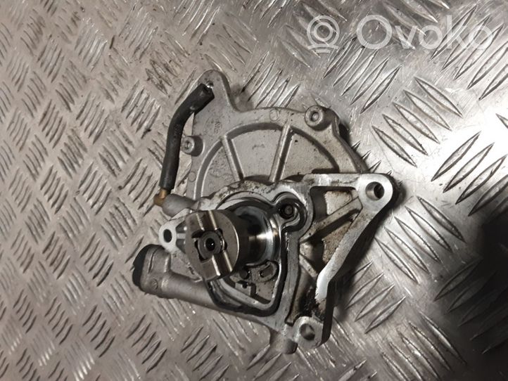 KIA Sorento Vacuum pump 