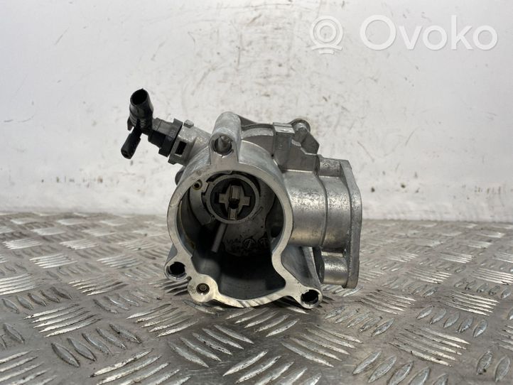 Volvo XC40 Alipainepumppu 31480558