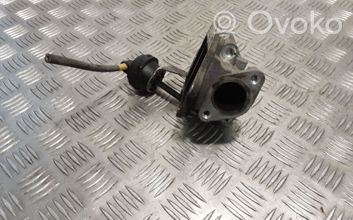 Hyundai Santa Fe EGR valve 16F100088