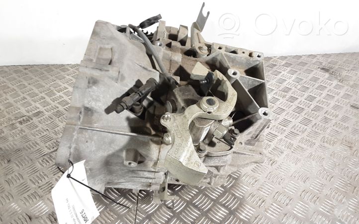 Ford Kuga II Manual 6 speed gearbox MMT6