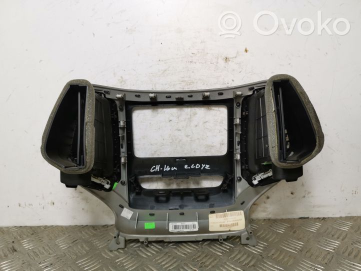 Jeep Cherokee Konsola środkowa / Radio / GPS P68164099AB