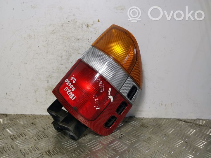 Isuzu Rodeo Lampa tylna 