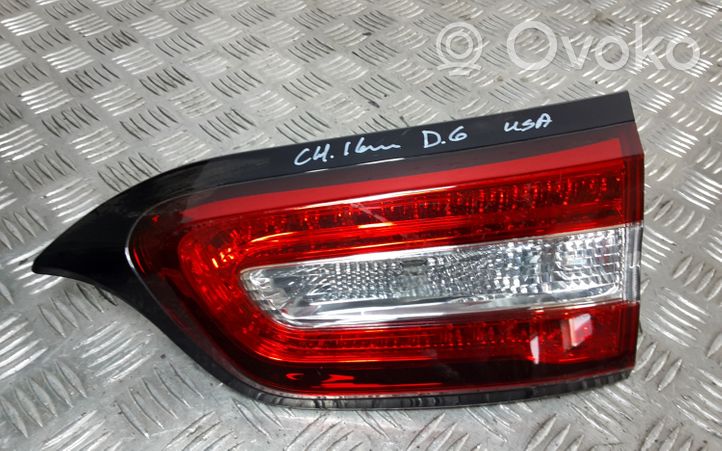 Jeep Cherokee Lampy tylnej klapy bagażnika 68330344AA