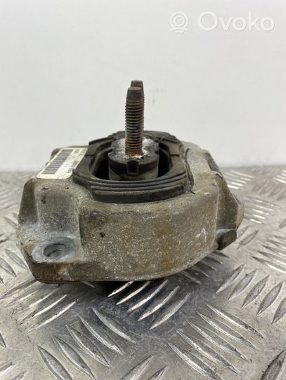 Jeep Grand Cherokee Gearbox mount 68103111AB