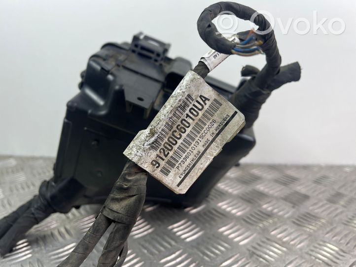 KIA Sorento Fuse module 