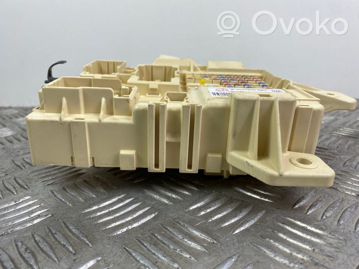 KIA Sorento Fuse module 91950C6520