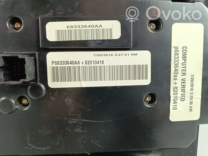 Dodge Durango Mascherina unità principale autoradio/GPS 68333640AA