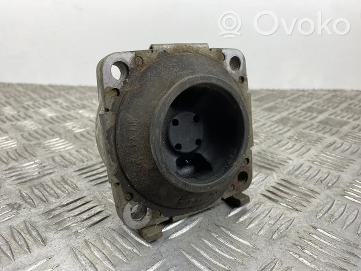 Jeep Grand Cherokee Gearbox mount 05154807AC