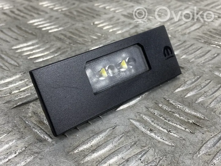 Jeep Renegade Lampa oświetlenia tylnej tablicy rejestracyjnej 521285510