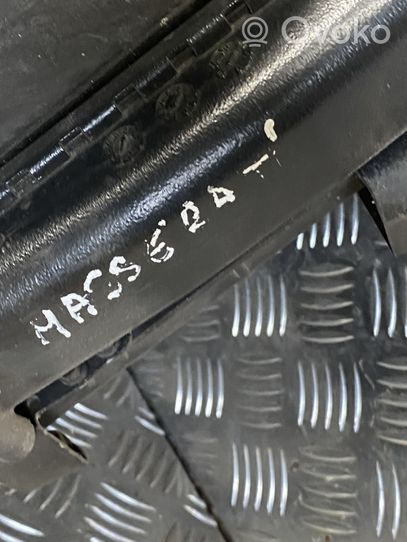 Maserati Quattroporte Chłodnica / Komplet 52400530