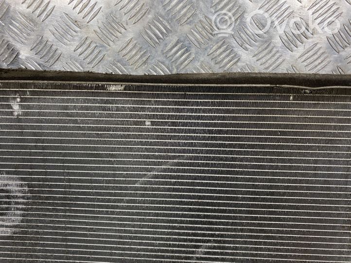 Volvo XC60 Dzesēšanas šķidruma radiators 