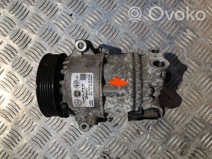 Alfa Romeo Giulietta Ilmastointilaitteen kompressorin pumppu (A/C) 50509535