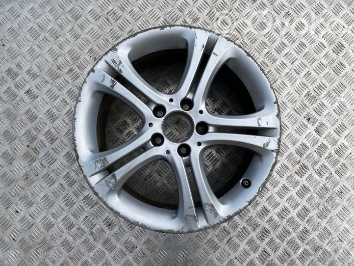 Mercedes-Benz A W176 R17-alumiinivanne A2464011002