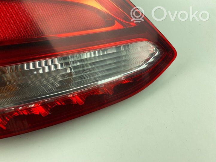 Mercedes-Benz C W205 Lampa tylna A2059061802