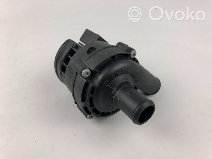 Mercedes-Benz SLK R172 Pompe à eau de liquide de refroidissement A2118350364