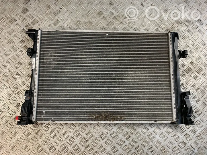 Mercedes-Benz CLA C117 X117 W117 Radiateur de refroidissement A2465001303