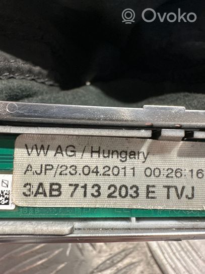 Volkswagen PASSAT CC Vaihdevivun/vaihtajan verhoilu nahka/nuppi 3AB713203E