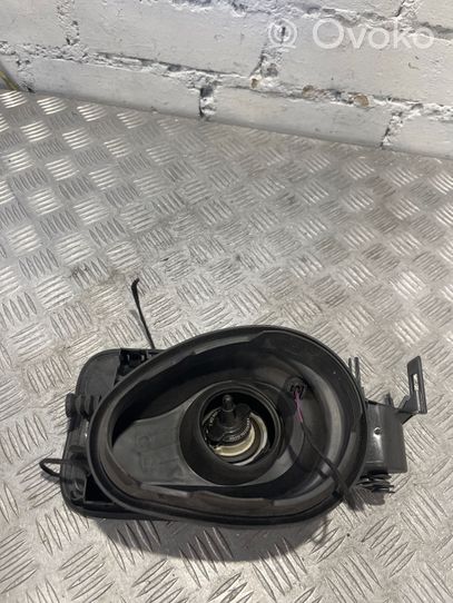 BMW 3 F30 F35 F31 Sportello del serbatoio del carburante 7238100