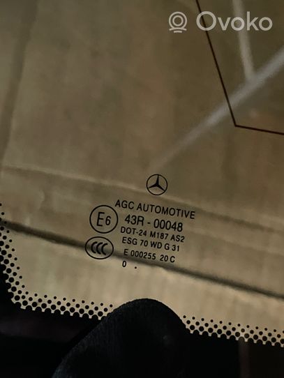 Mercedes-Benz C W204 Finestrino/vetro retro 