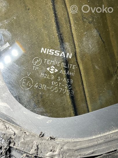 Nissan Murano Z50 Finestrino/vetro retro 