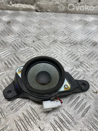 Hyundai Santa Fe Enceinte haute fréquence de porte avant 963612w100