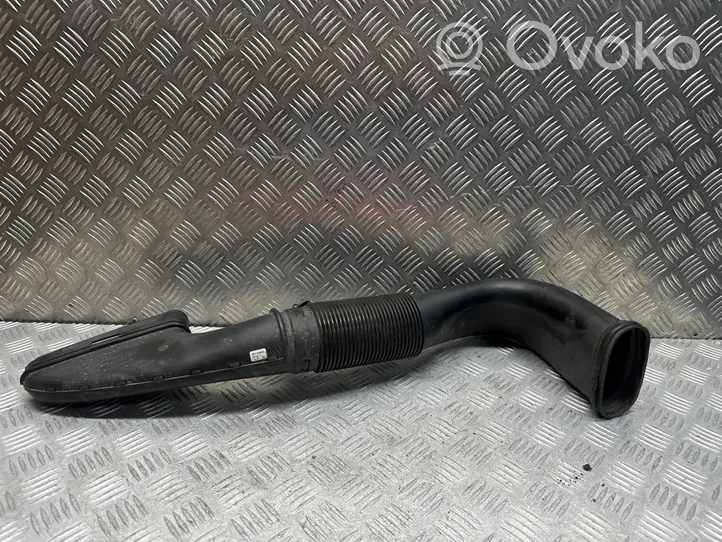 Mercedes-Benz SLK R172 Oro paėmimo kanalo detalė (-ės) A6510900042