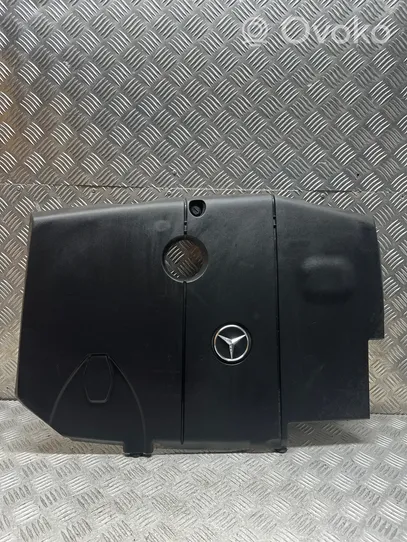 Mercedes-Benz SLK R172 Variklio dangtis (apdaila) A6510102418