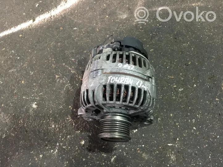 Volkswagen Touran II Generator/alternator 03L903023