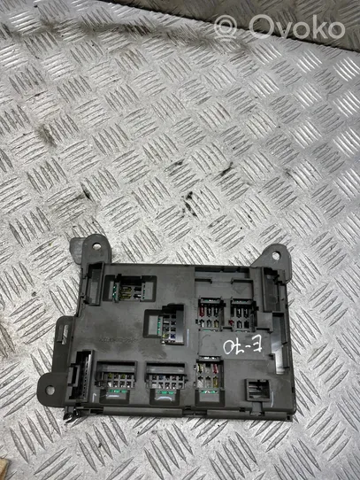 BMW X5 E70 Module de fusibles 693168704