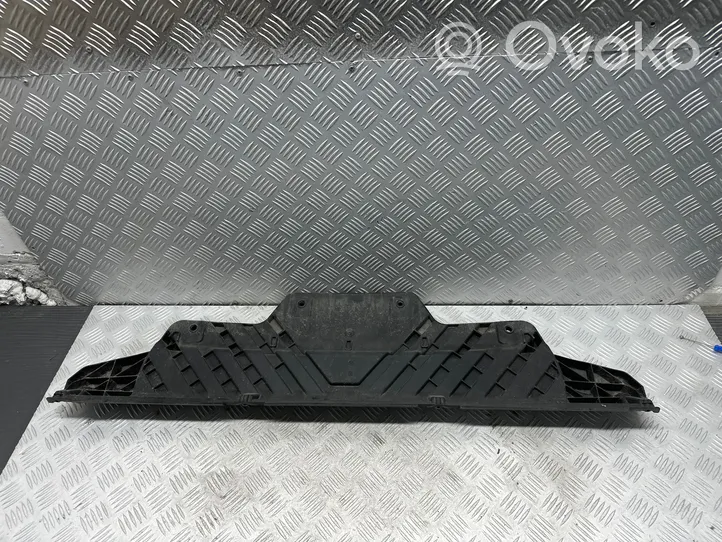 Audi Q7 4M Takapuskurin kannake 4m0807329