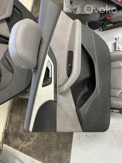 Audi Q7 4M Garnitures, kit cartes de siège intérieur avec porte 