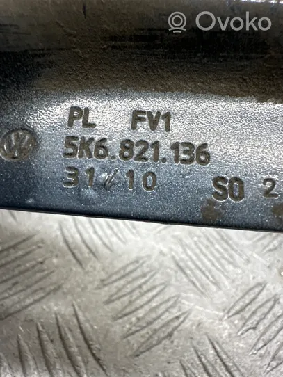 Volkswagen Golf VI Lokasuojan kannake 5K6821136
