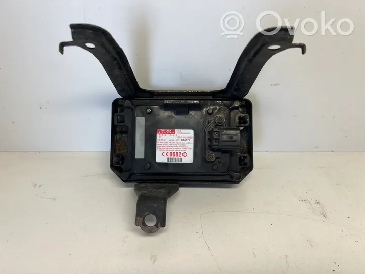 Lexus GS 300 350 430 450H Capteur radar de distance 8821030080