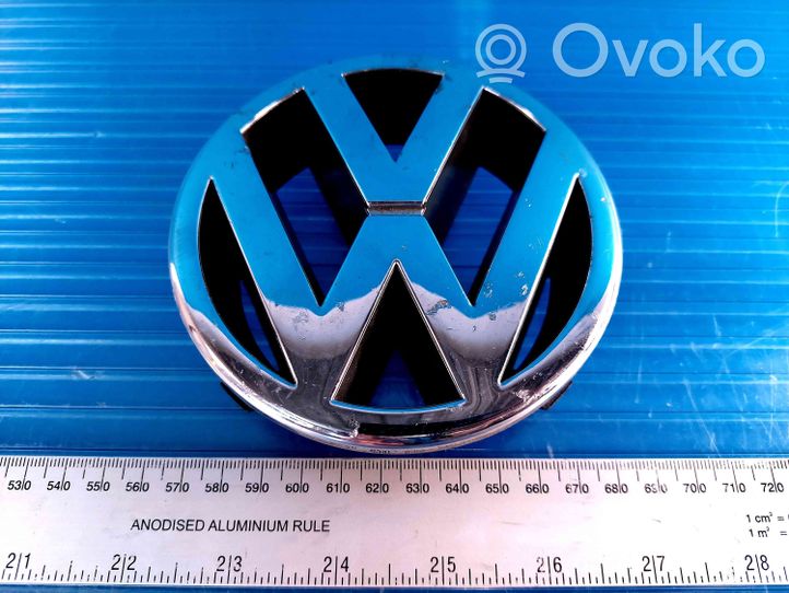 Volkswagen PASSAT B5 Valmistajan merkki/logo/tunnus 3B0853601