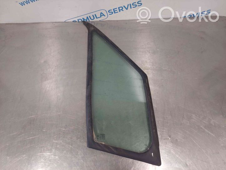 Volkswagen Crafter Front vent window/glass (coupe) A9066711820