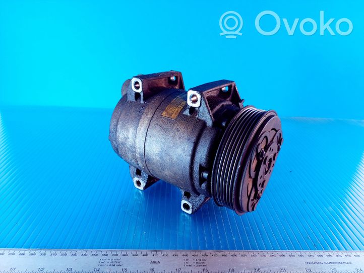 Volvo V70 Ilmastointilaitteen kompressorin pumppu (A/C) 8684287